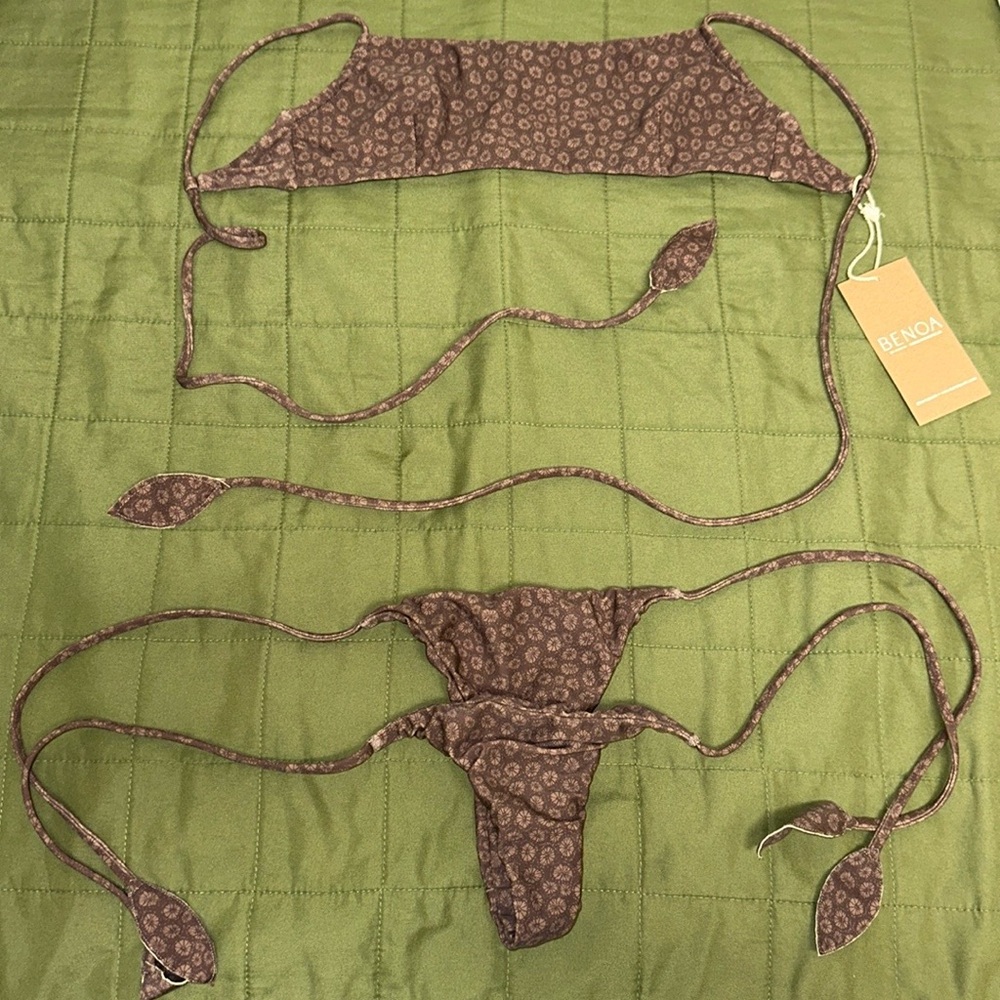 Benoaswim tunnels BOTTOMS ONLY! Size Small